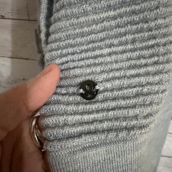 Lululemon sit in lotus sweater - Picture 8 of 9